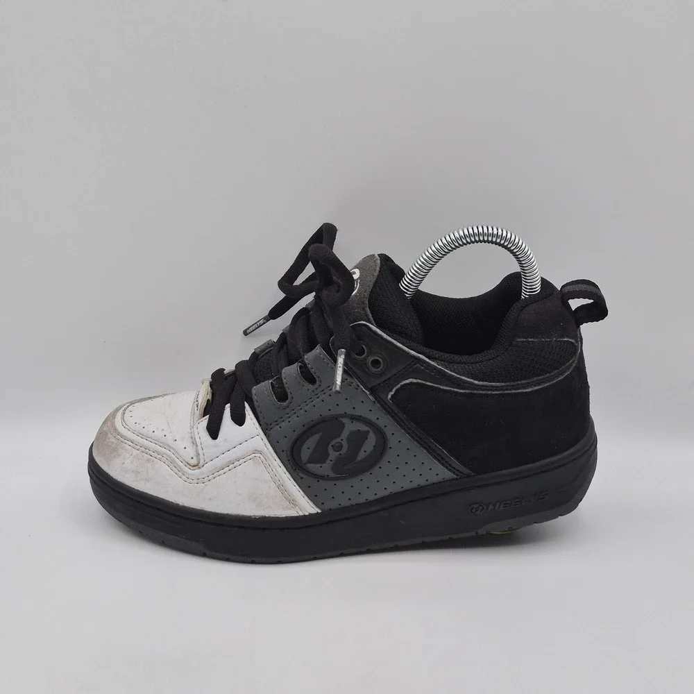 Heelys 387 Shoes Mens Size 7 Black Gray Wheeled Skate Low Top Sneakers